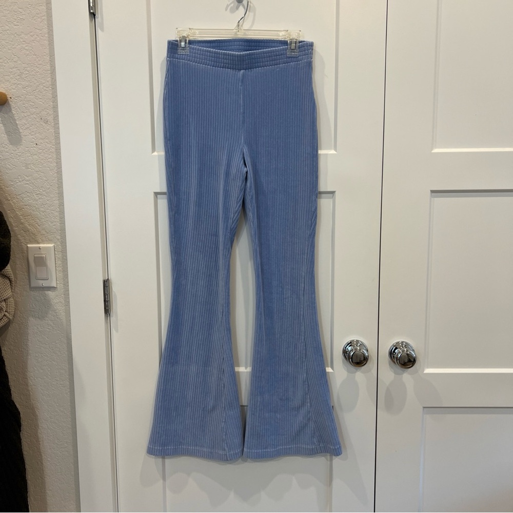 Aerie Baby Blue Velour Ribbed Flare Pants Medium